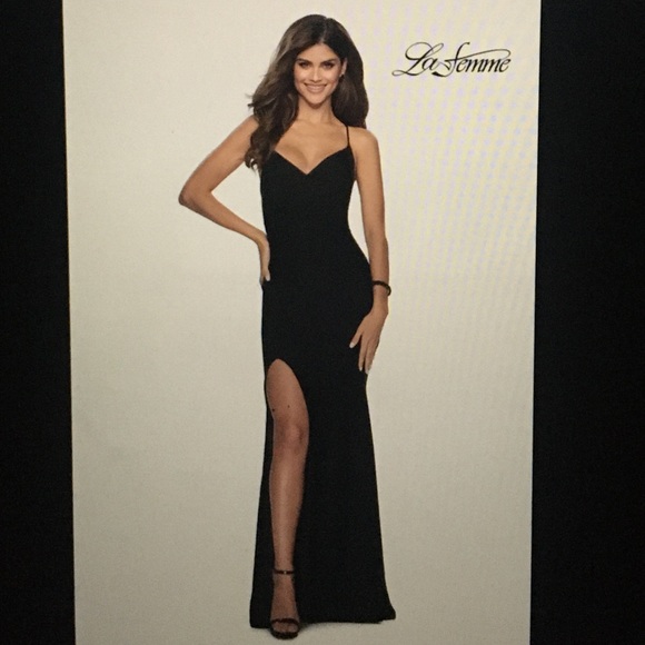 Prom dress, chic and sexy - Picture 3 of 5